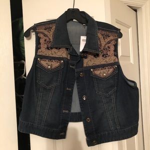 Chico’s Jean vest size 2